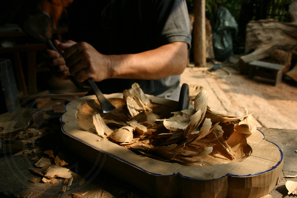 Wood carving_Hue Lee2